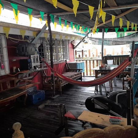 בוקס דל טורו Hostal Cafe Axel מראה חיצוני תמונה