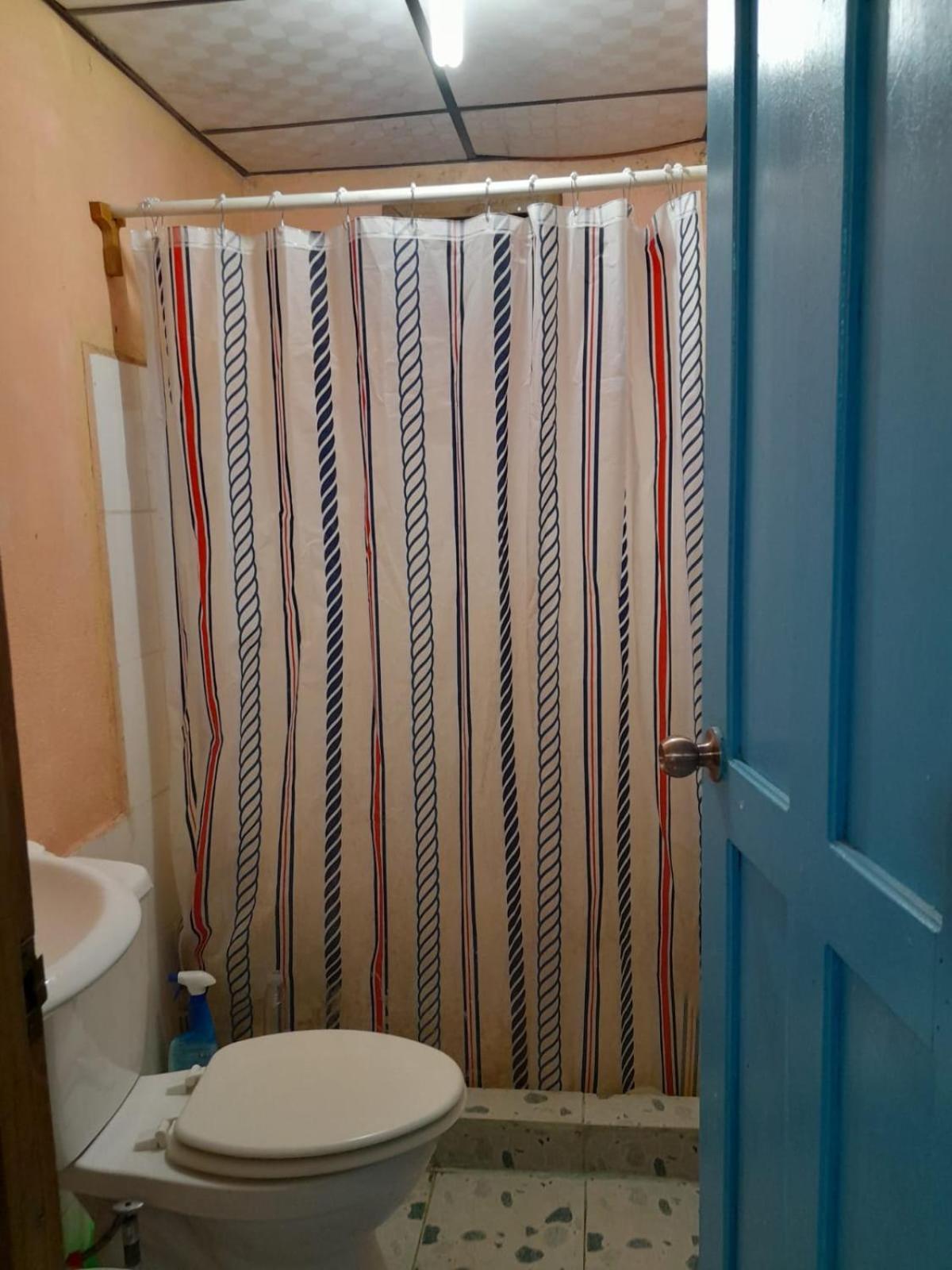 בוקס דל טורו Hostal Cafe Axel מראה חיצוני תמונה