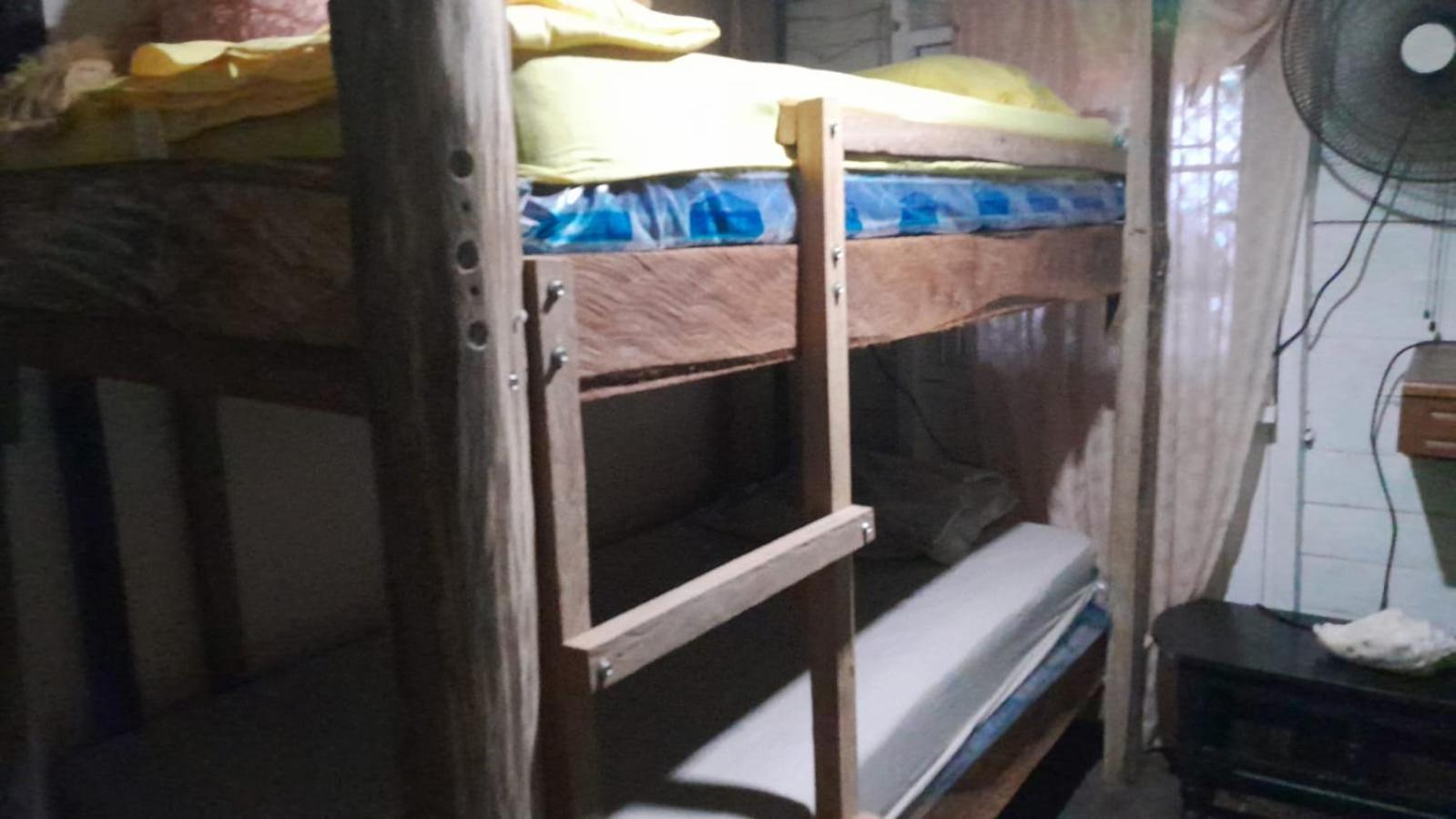 בוקס דל טורו Hostal Cafe Axel מראה חיצוני תמונה