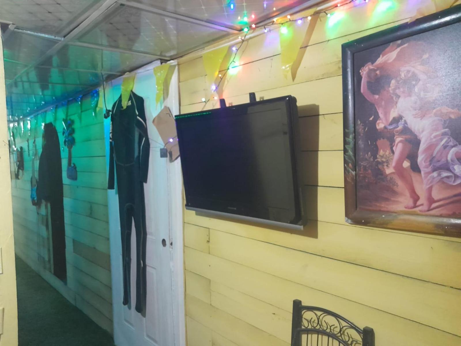בוקס דל טורו Hostal Cafe Axel מראה חיצוני תמונה